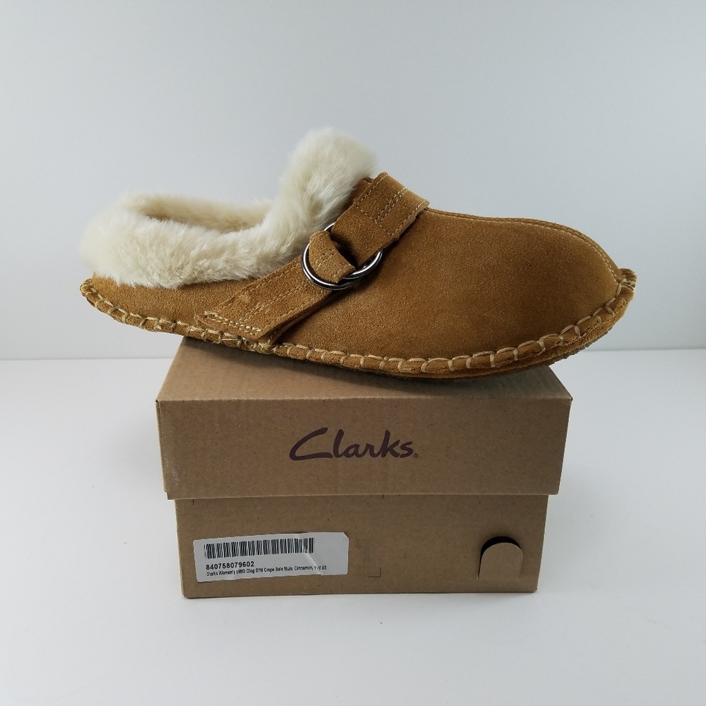 New Clarks  clogs crepe sole mule. Size 11 M US